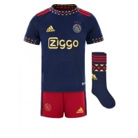 Fotbalové Dres Ajax Daley Blind #17 Dětské Venkovní 2022-23 Krátký Rukáv (+ trenýrky)
